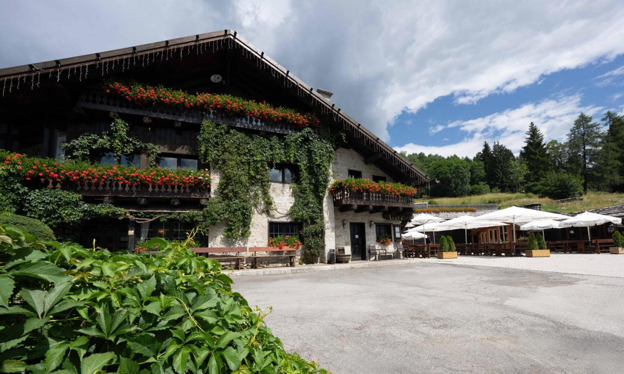 مادونا دي كامبيليو Albergo Ristorante Al Frate Da Streza المظهر الخارجي الصورة