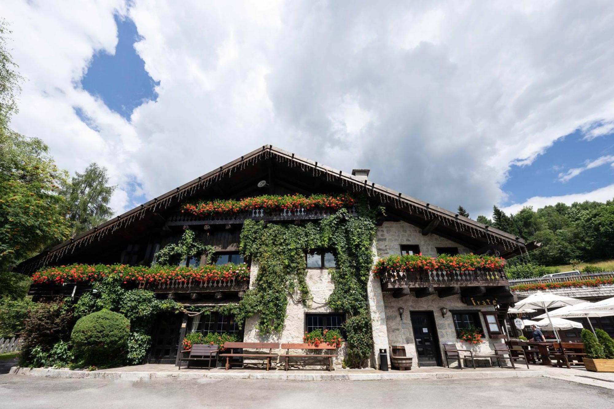 مادونا دي كامبيليو Albergo Ristorante Al Frate Da Streza المظهر الخارجي الصورة