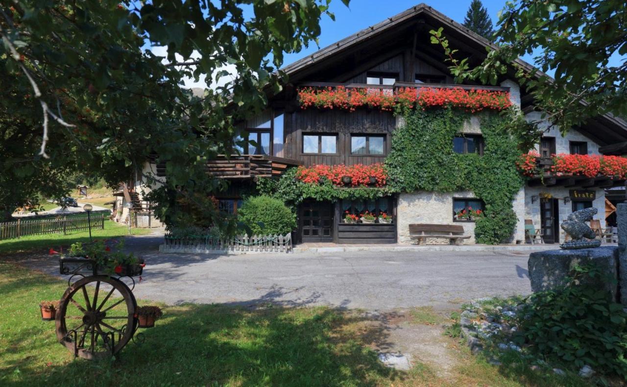 مادونا دي كامبيليو Albergo Ristorante Al Frate Da Streza المظهر الخارجي الصورة